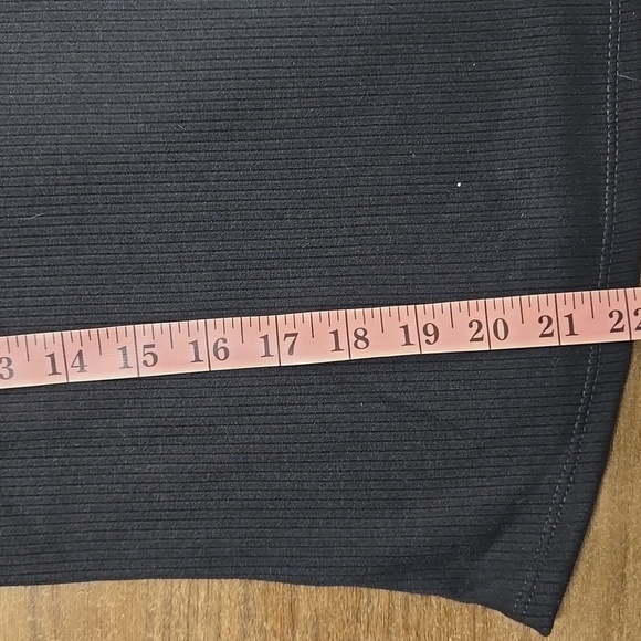 PAIGE-Women’s Lorna Top - Long Sleeve - Large - Picture 10 of 12